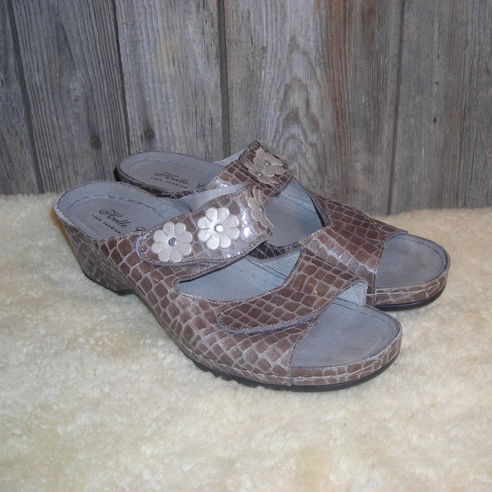 Helle Comfort Croc Embossed Flower Wedge Sandals